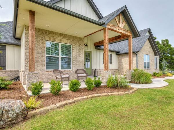 44217 White Tail RD, Shawnee, OK 74804