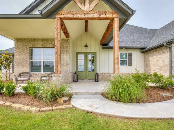 44217 White Tail RD, Shawnee, OK 74804