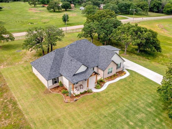 44217 White Tail RD, Shawnee, OK 74804