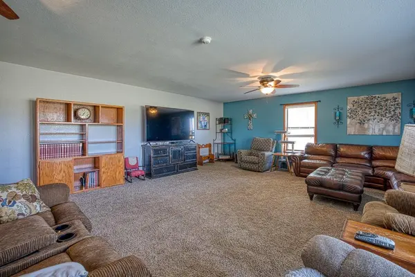 61977 N 2494 RD, Longdale, OK 73755
