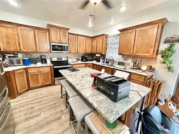 6 Lynette ST, Shawnee, OK 74804