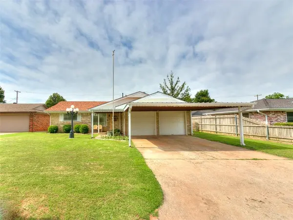 206 Von Elm AVE, Yukon, OK 73099