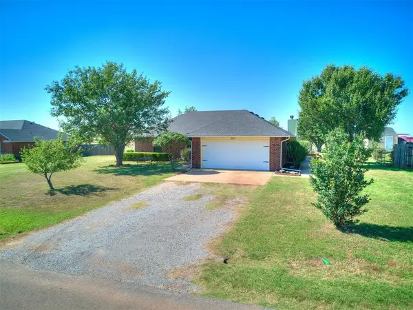 2011 NE Van Buren AVE, Piedmont, OK 73078