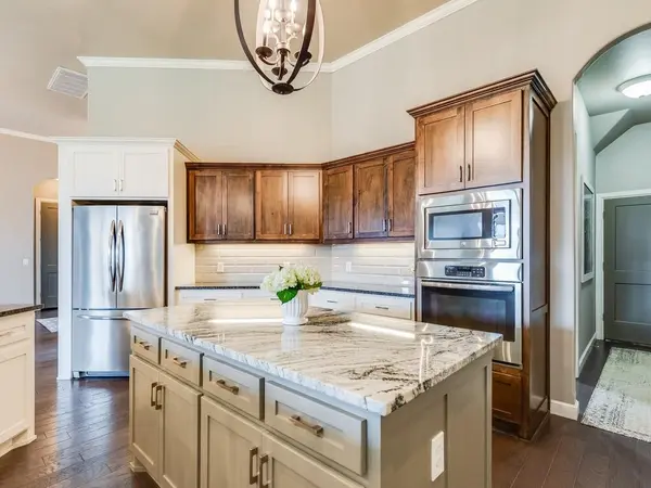 3108 Colton DR, Edmond, OK 73013