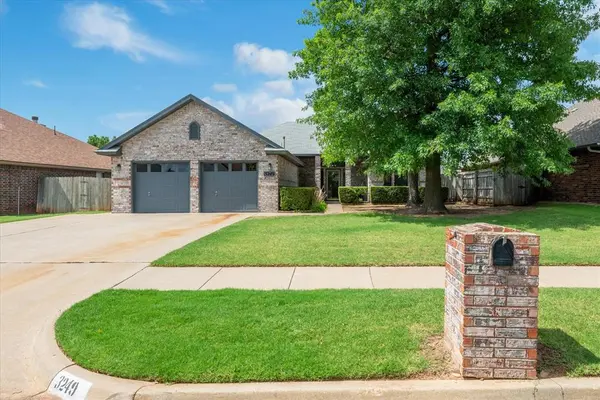 3249 SW 99th ST, Oklahoma City, OK 73159