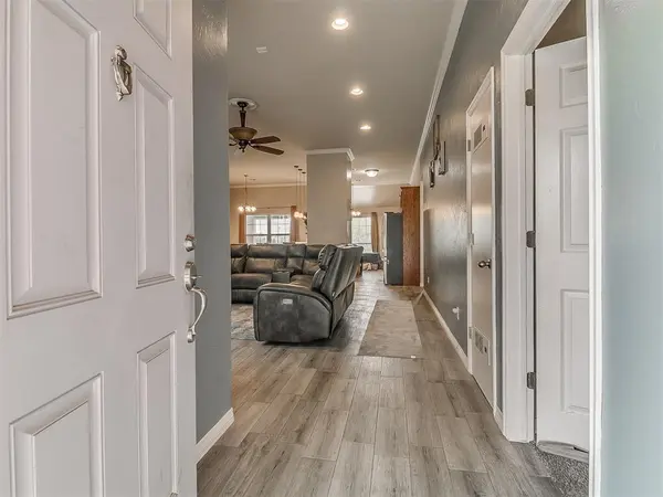 4109 Green Apple DR, Moore, OK 73160
