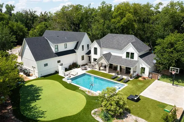 8580 W Waterloo RD, Edmond, OK 73025