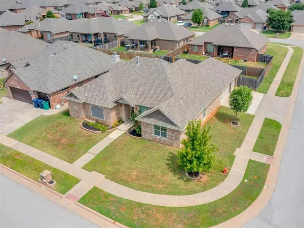11737 SW 22nd TER, Yukon, OK 73099