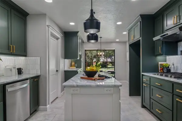 4104 NE 143rd ST, Edmond, OK 73013