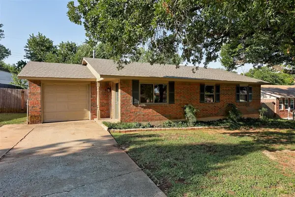 3204 E Noble DR, Edmond, OK 73034