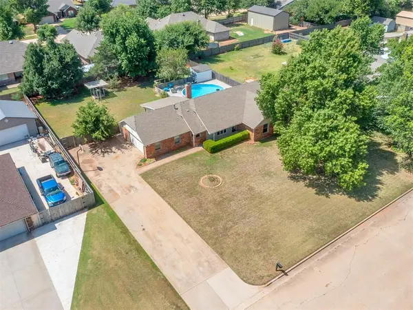 1536 W Whippoorwill WAY, Mustang, OK 73064