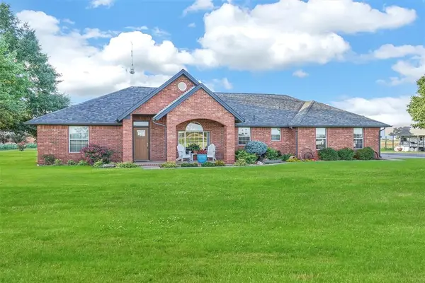 22479 E 1150 RD, Cordell, OK 73632