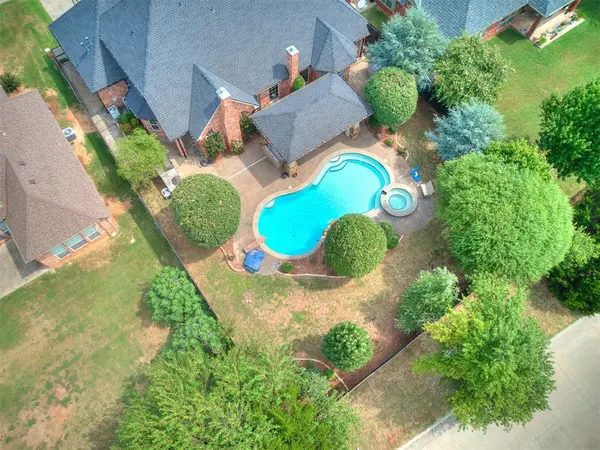 4320 Middlefield CT, Norman, OK 73072