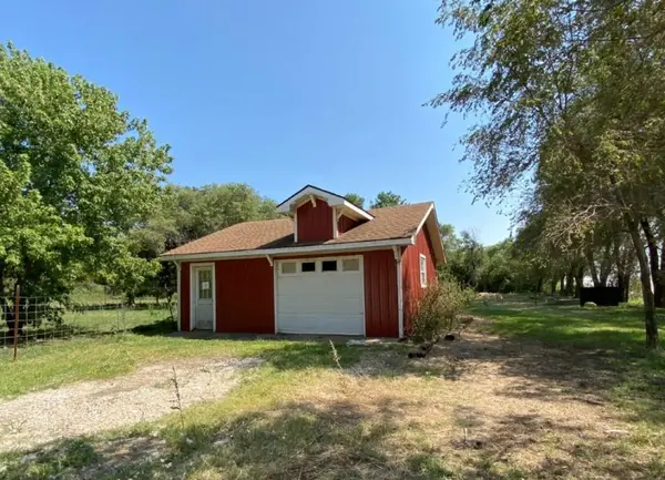 101 E Main ST, Nardin, OK 74646