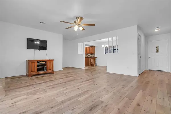 401 E 14th ST, Cordell, OK 73632