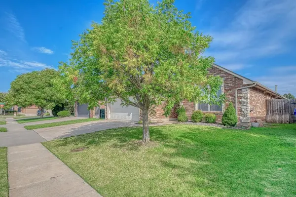 3609 Gullane DR, Norman, OK 73072