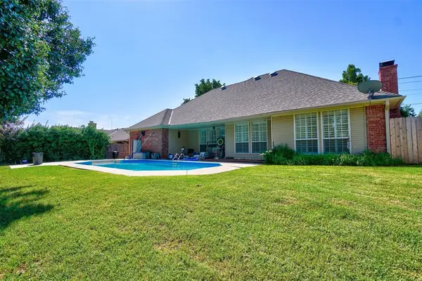 1329 Smiling Hill BLVD, Edmond, OK 73013