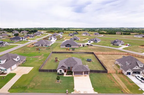 4133 Hawksbill RD, Norman, OK 73072