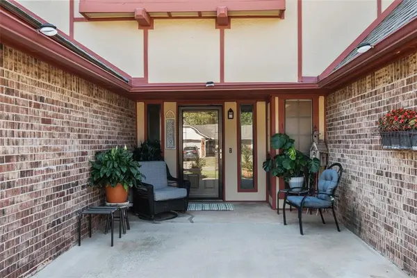 505 Conestoga DR, Yukon, OK 73099