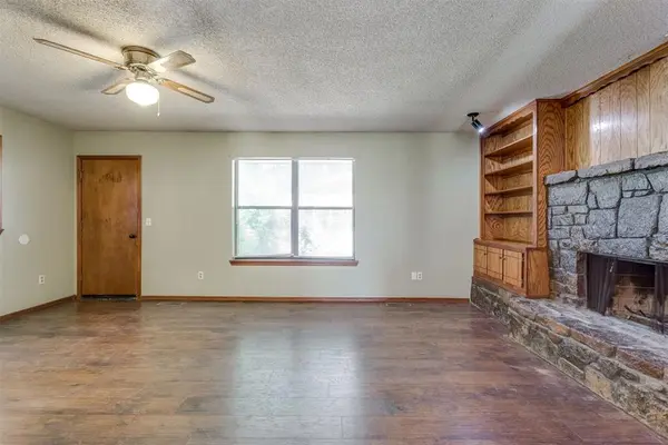 1104 Lynn Fry BLVD, Midwest City, OK 73130