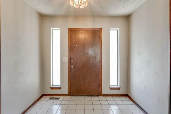 1104 Lynn Fry BLVD, Midwest City, OK 73130