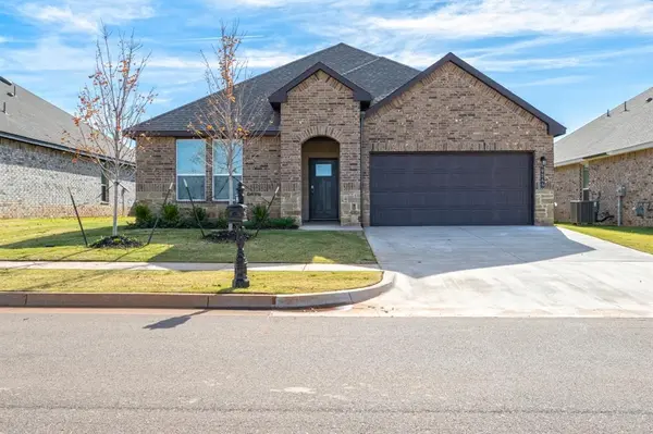 9044 NW 149th TER, Yukon, OK 73099