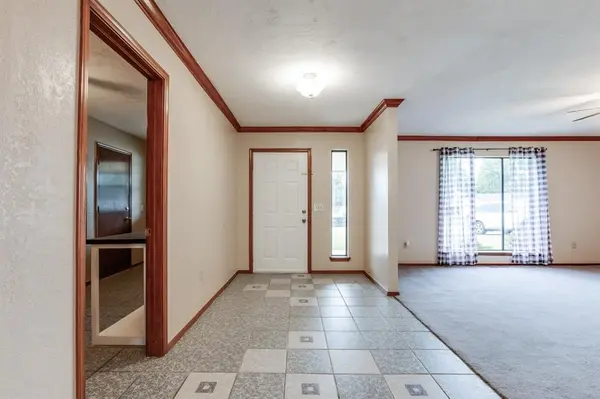 11821 SW 4th TER, Yukon, OK 73099