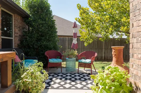 12609 NW 7th ST, Yukon, OK 73099