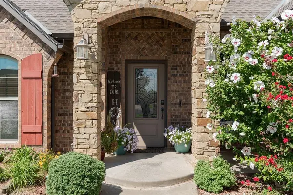 12609 NW 7th ST, Yukon, OK 73099