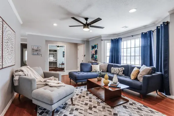 10200 Sunnymeade PL, Oklahoma City, OK 73120