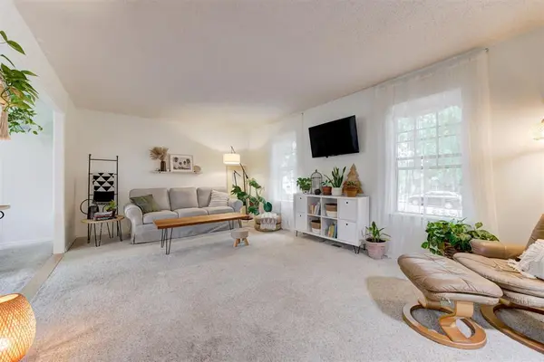 1221 Briarwood DR, Edmond, OK 73034