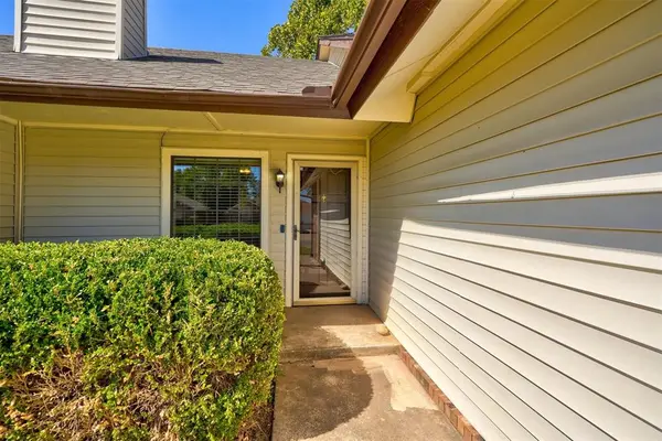 1412 Peach Tree LN, Norman, OK 73071