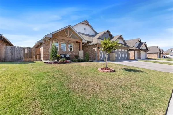 11813 Edi AVE, Yukon, OK 73099