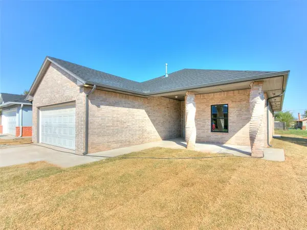 933 NW 102nd ST, Oklahoma City, OK 73114