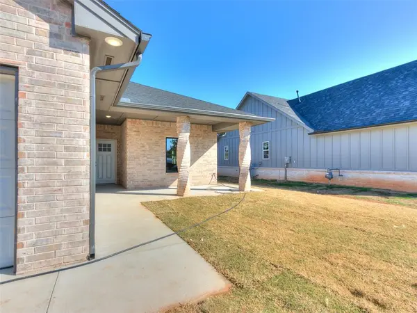 933 NW 102nd ST, Oklahoma City, OK 73114