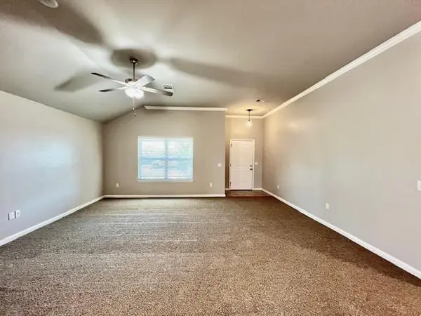 4208 Condor DR, Norman, OK 73072