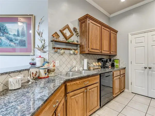 502 Russell TER, Mustang, OK 73064