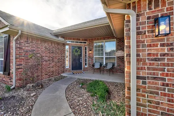 8125 Woodbend DR, Oklahoma City, OK 73135