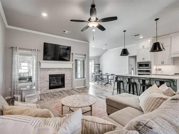 8112 NW 161st TER, Edmond, OK 73013