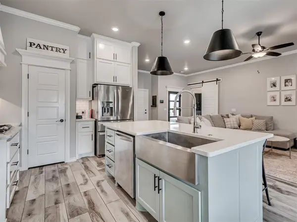 8112 NW 161st TER, Edmond, OK 73013