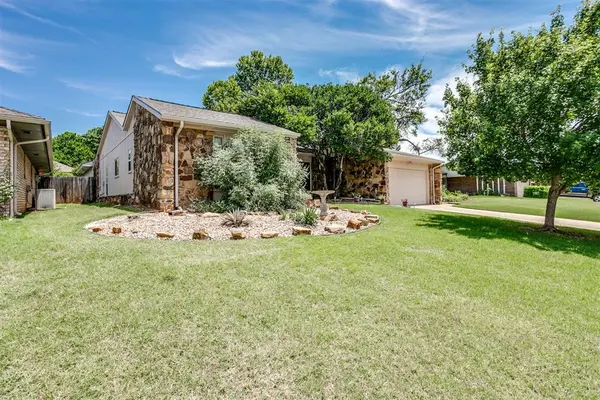 11104 Saint Charles AVE, Oklahoma City, OK 73162