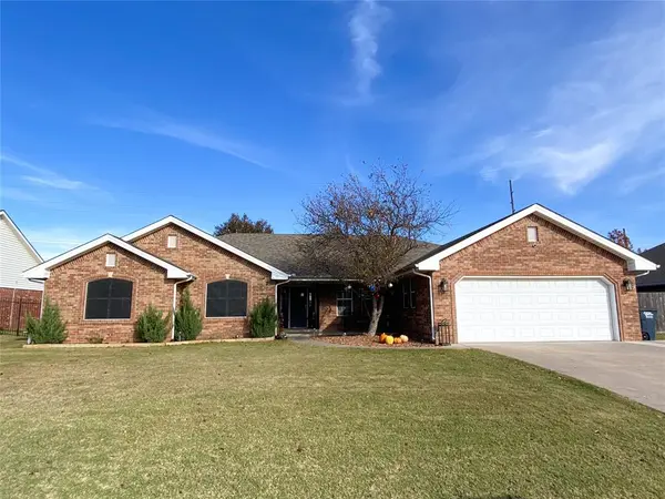 1302 Berkshire PL, Shawnee, OK 74804