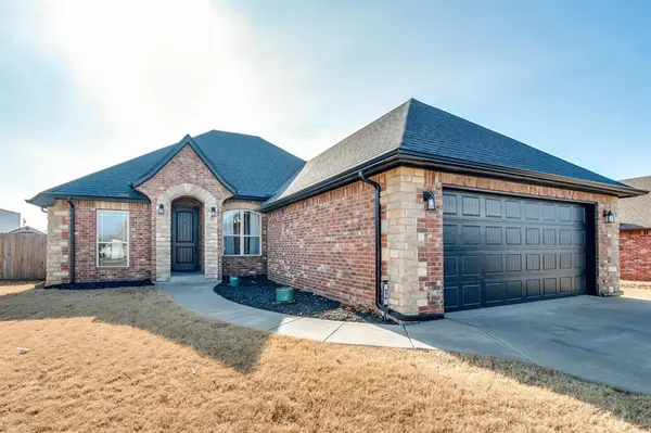 576 Montana ST, Jones, OK 73049