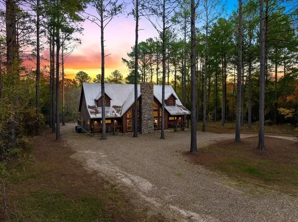 207 Early Wood TRL, Broken Bow, OK 74728