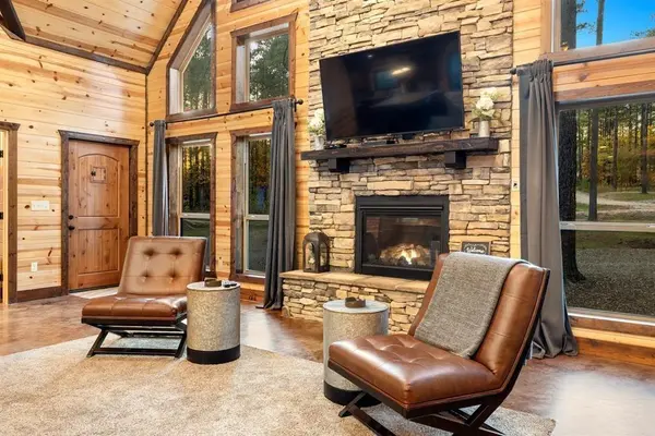 207 Early Wood TRL, Broken Bow, OK 74728