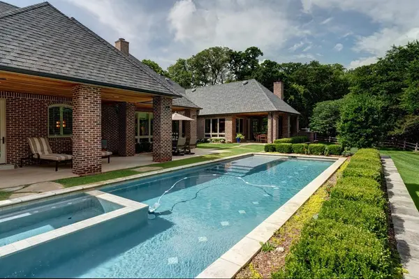 6505 Forest Creek DR, Edmond, OK 73034