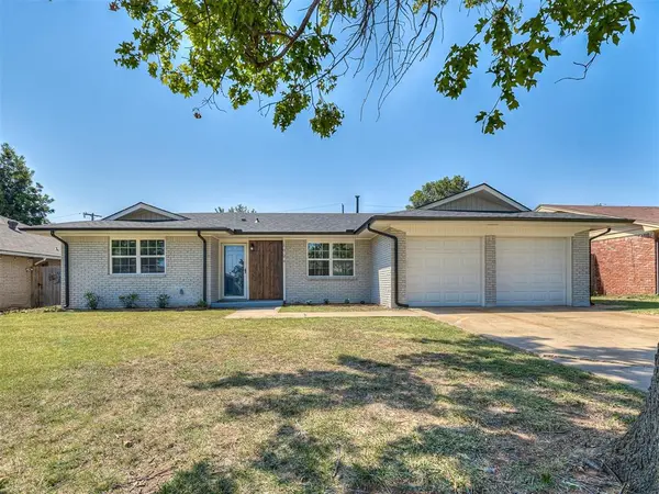 1924 Plymouth LN, The Village, OK 73120