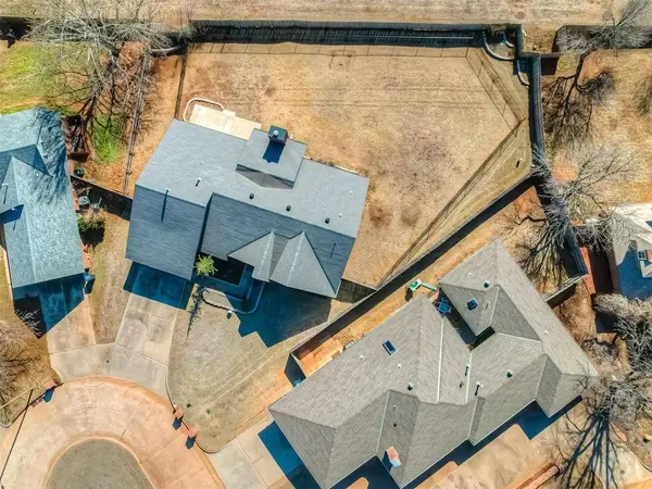 4220 Cherry Hill LN, Oklahoma City, OK 73120