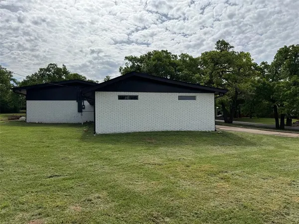 3001 Norcrest DR, Oklahoma City, OK 73121