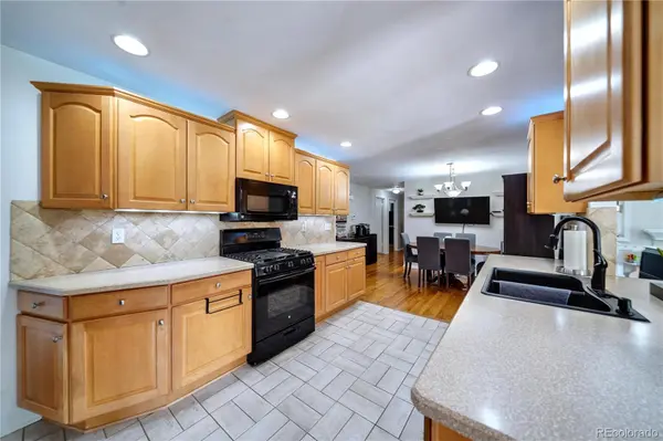 6616 S Lincoln ST, Centennial, CO 80121